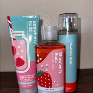 Bath & Body Works Strawberry Soda Body Care Set